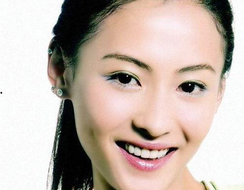 明星张柏芝个人资料,从影坛女神到家庭幸福的幸福妈妈