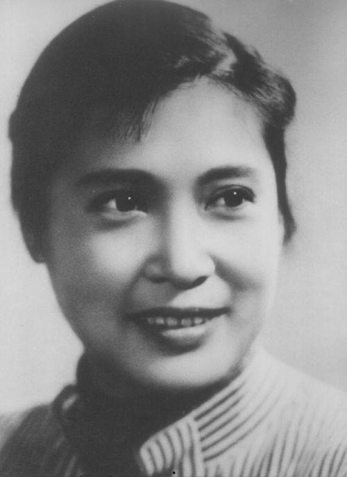 秦怡年轻图片,岁月流转中的永恒魅力